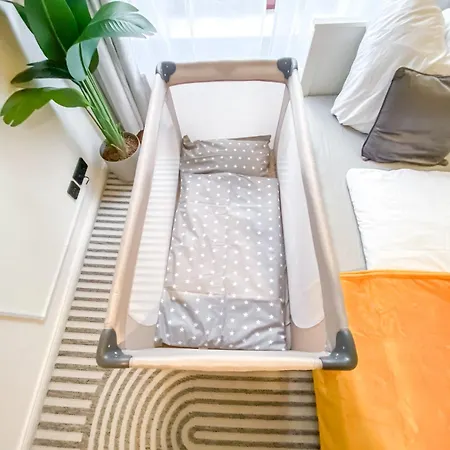 Im Zentrum Mit Infrarotkabine, Kostenfreier Tiefgarage, Kingsize Betten Und Balkon Appartement Leipzig