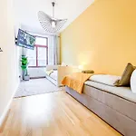 Appartement Im Zentrum Mit Infrarotkabine, Kostenfreier Tiefgarage, Kingsize Betten Und Balkon Leipzig