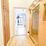 Im Zentrum Mit Infrarotkabine, Kostenfreier Tiefgarage, Kingsize Betten Und Balkon Appartement
