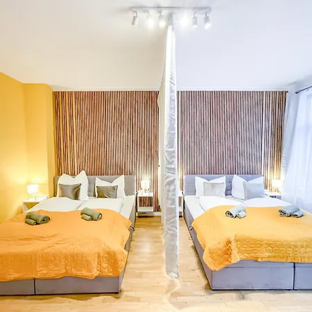 Lejlighed Im Zentrum Mit Infrarotkabine, Kostenfreier Tiefgarage, Kingsize Betten Und Balkon