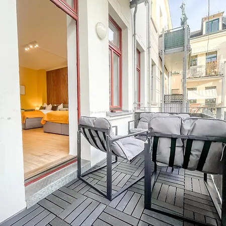 Im Zentrum Mit Infrarotkabine, Kostenfreier Tiefgarage, Kingsize Betten Und Balkon Apartment Leipzig