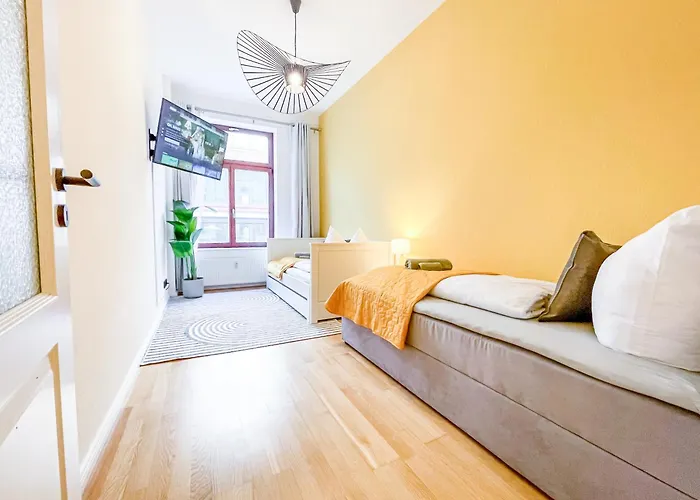 Apartment Im Zentrum Mit Infrarotkabine, Kostenfreier Tiefgarage, Kingsize Betten Und Balkon Leipzig