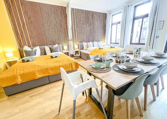 Im Zentrum Mit Infrarotkabine, Kostenfreier Tiefgarage, Kingsize Betten Und Balkon Lejlighed *